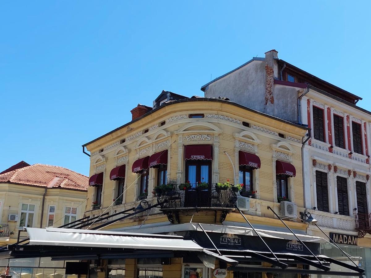 City House Central Bitola Bagian luar foto