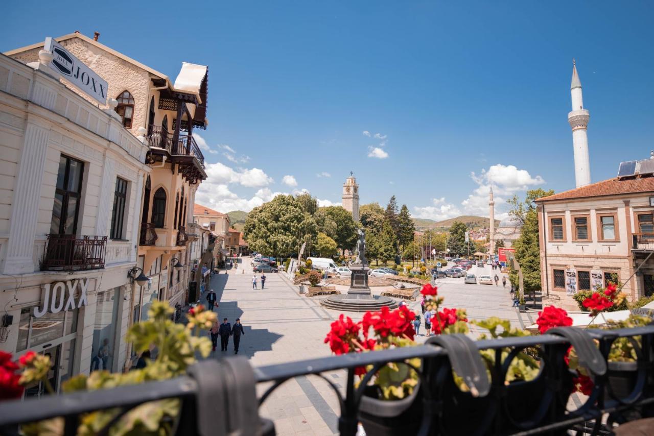 City House Central Bitola Bagian luar foto