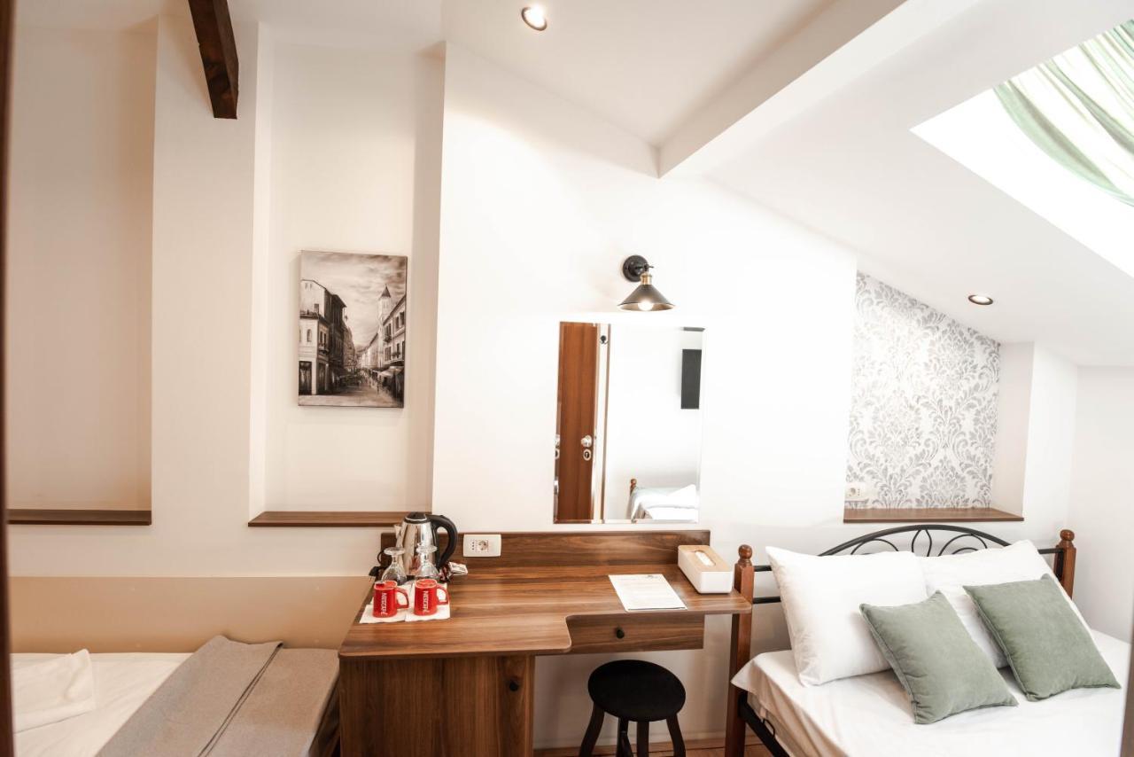City House Central Bitola Bagian luar foto