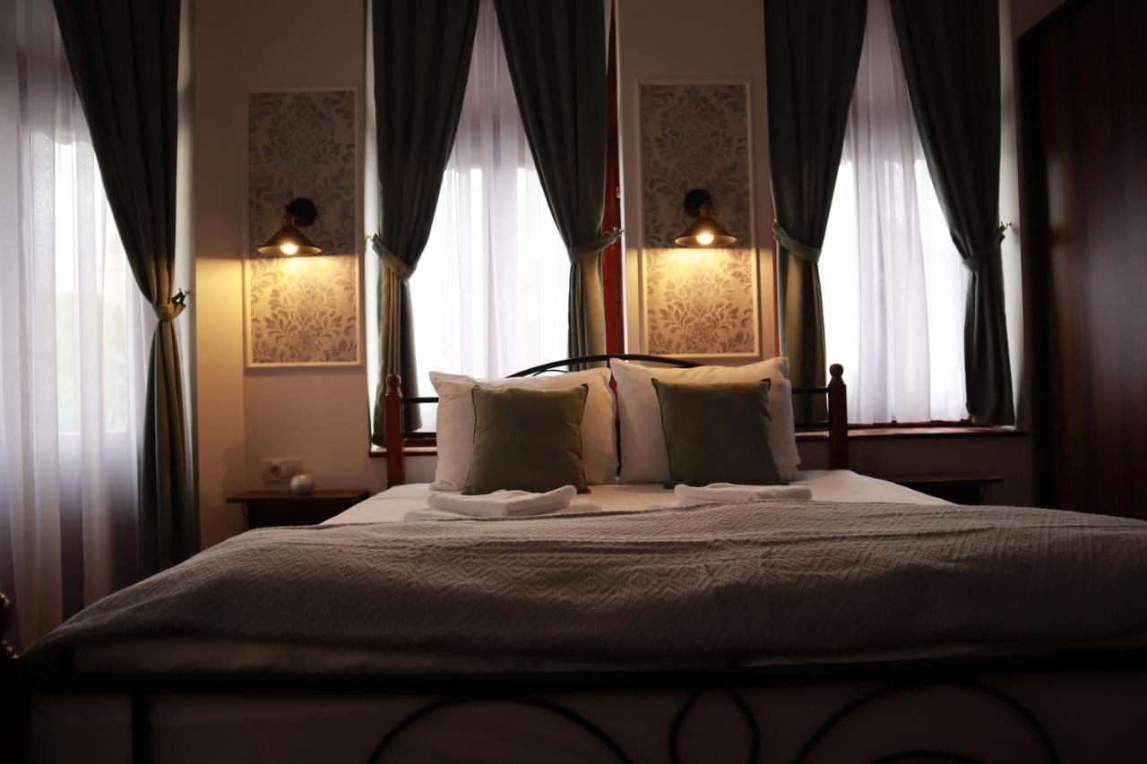 City House Central Bitola Bagian luar foto