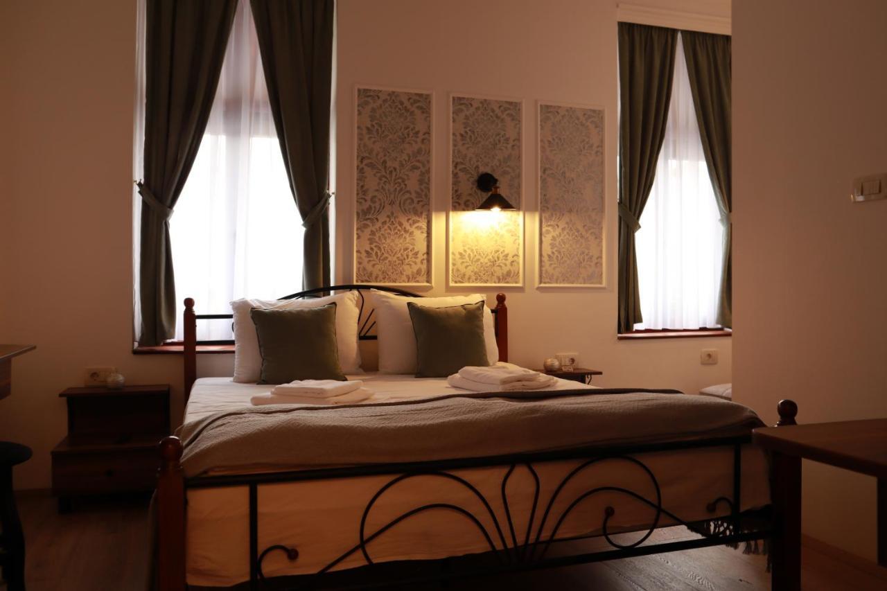 City House Central Bitola Bagian luar foto