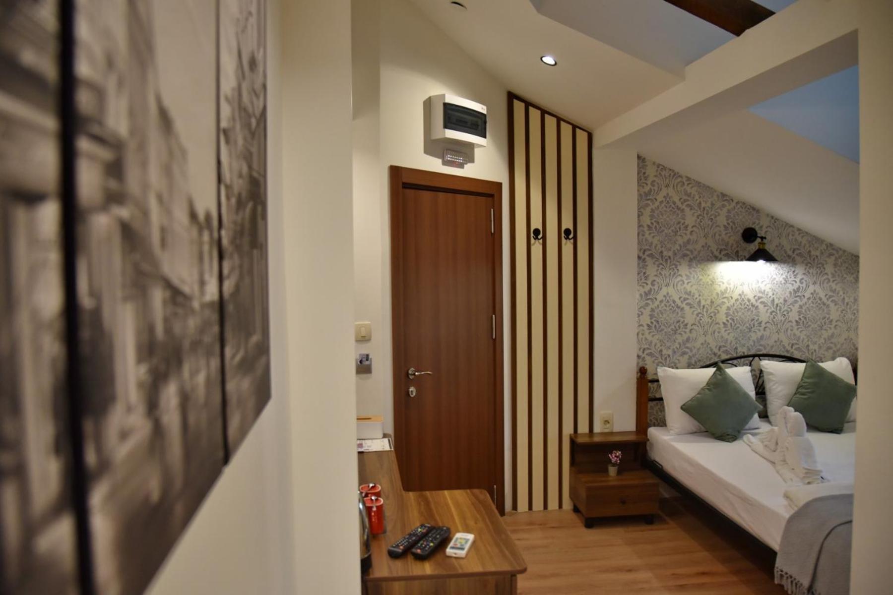 City House Central Bitola Bagian luar foto